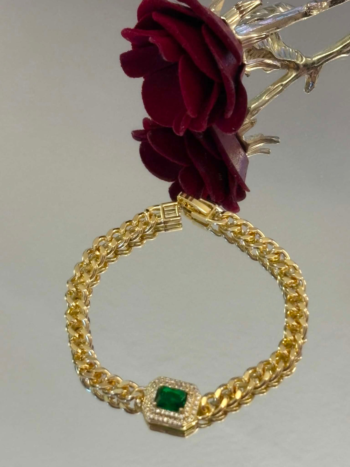 Emerald bracelet
