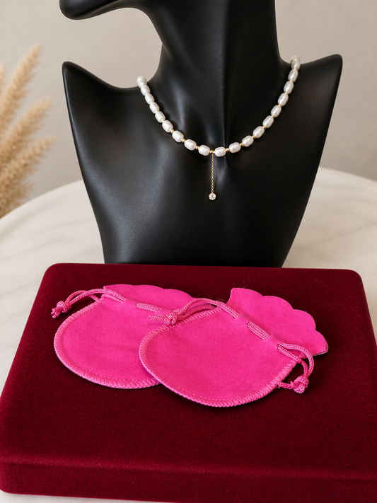 Velvet jewellery pouch