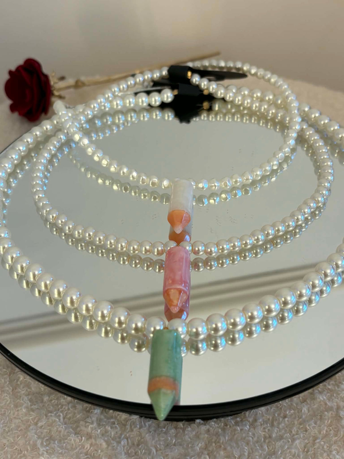 Pearl pencil necklace