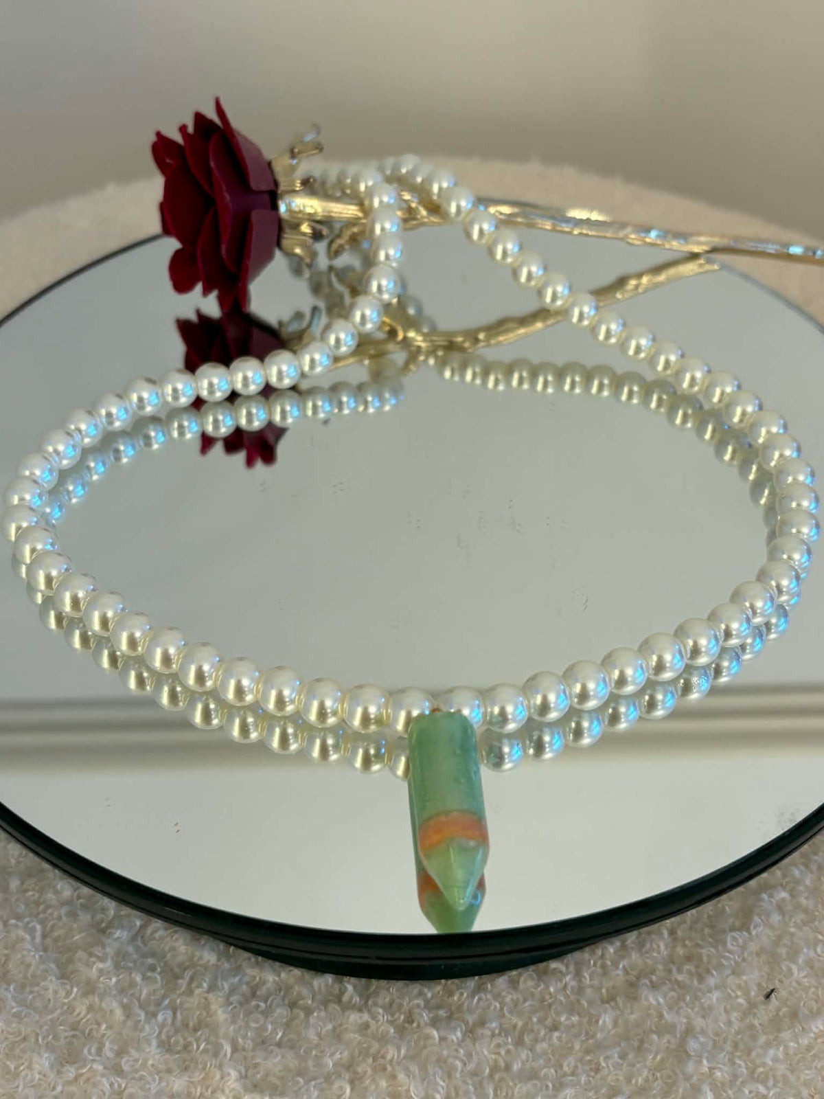Pearl pencil necklace