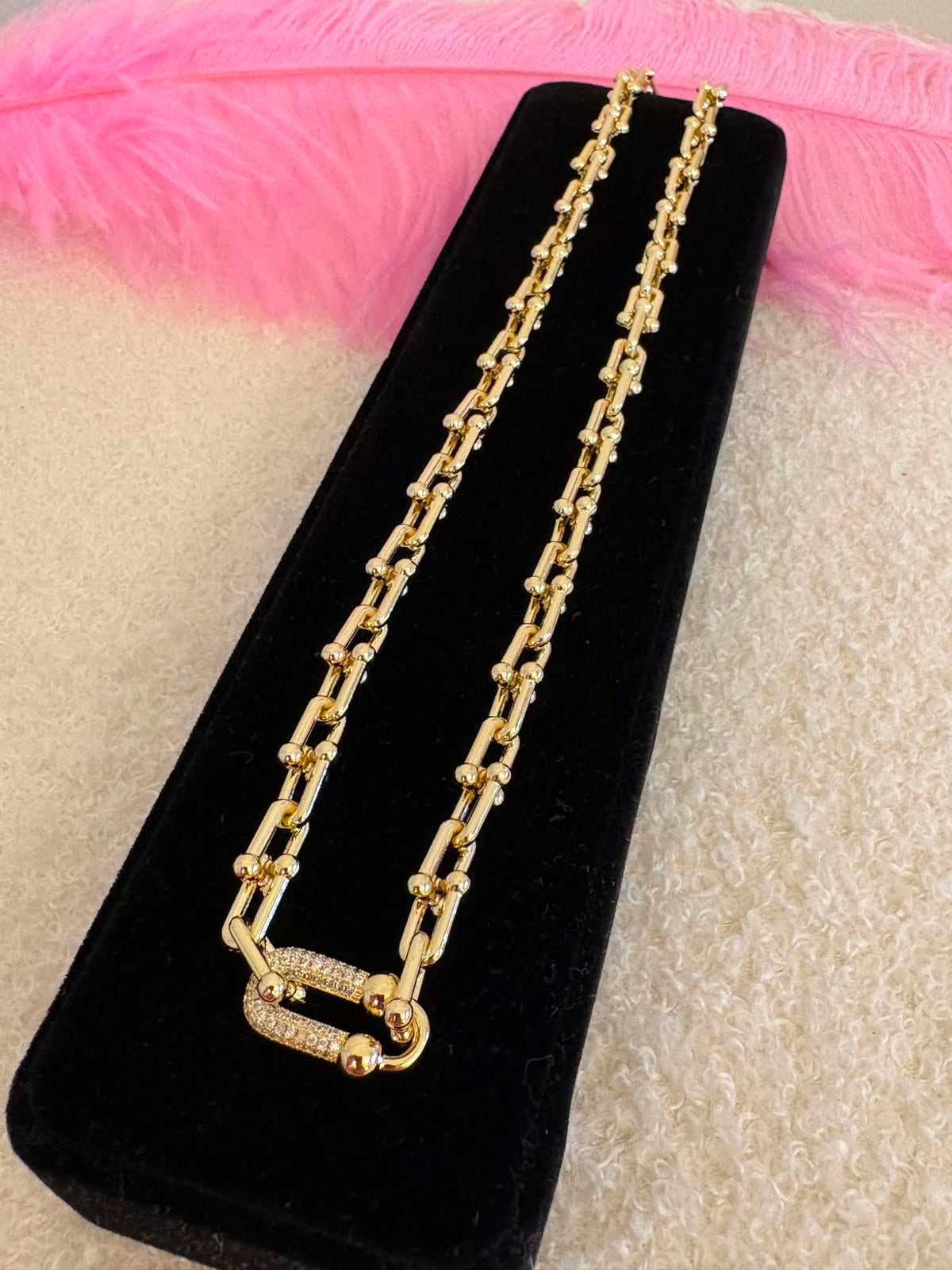 Bolt chain