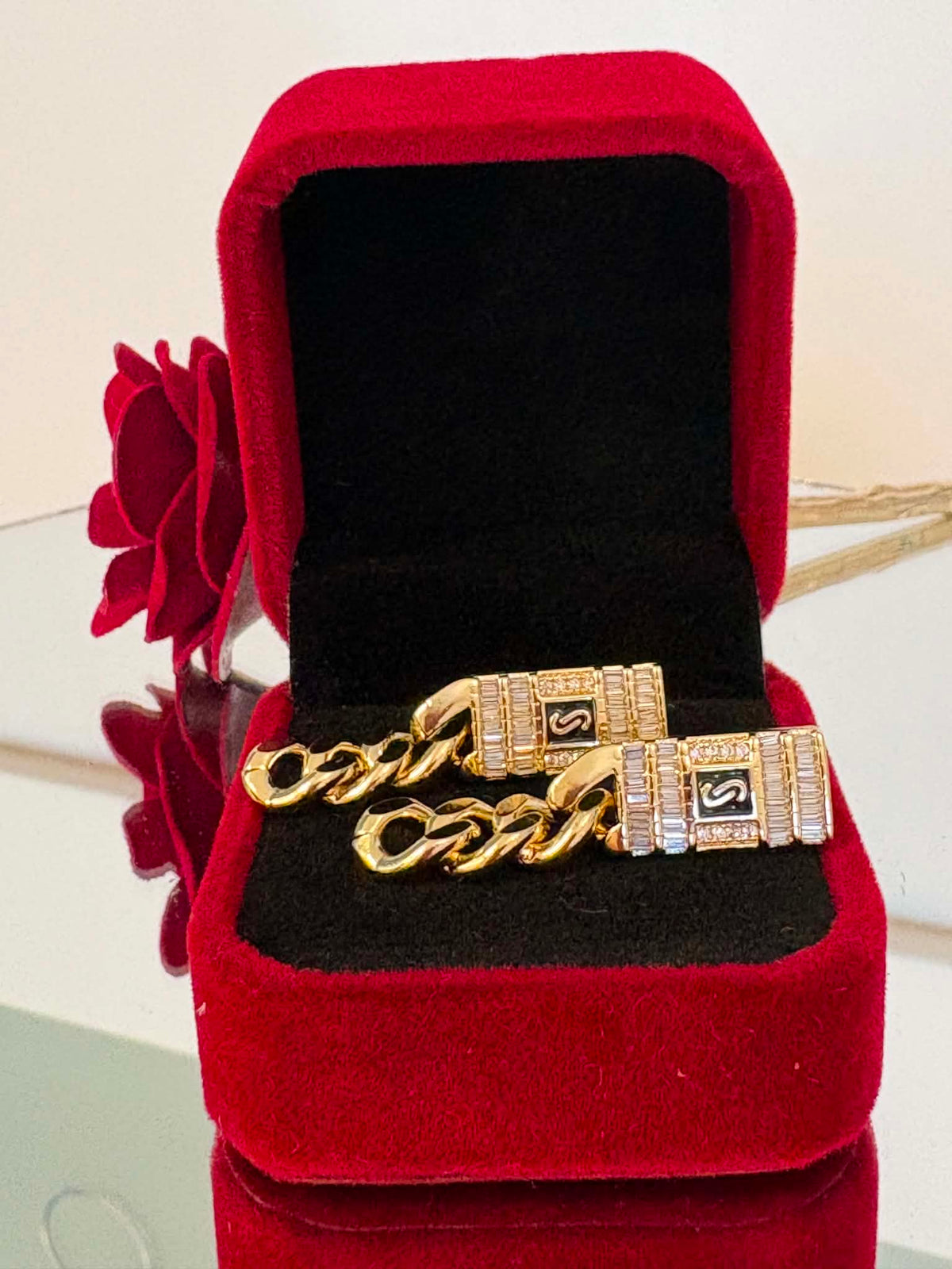 Chain earrings
