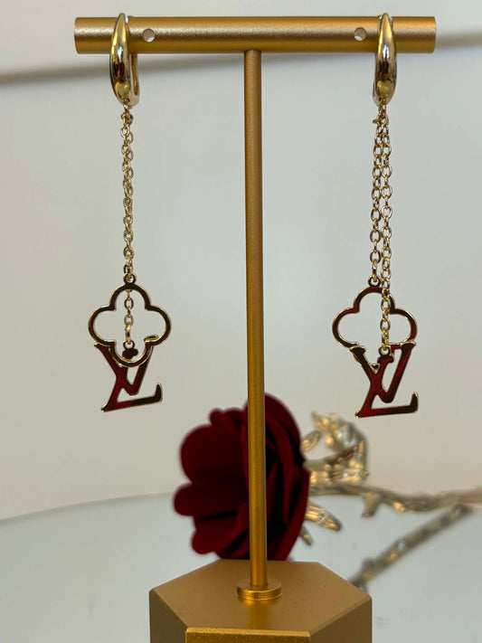 Clove earrings