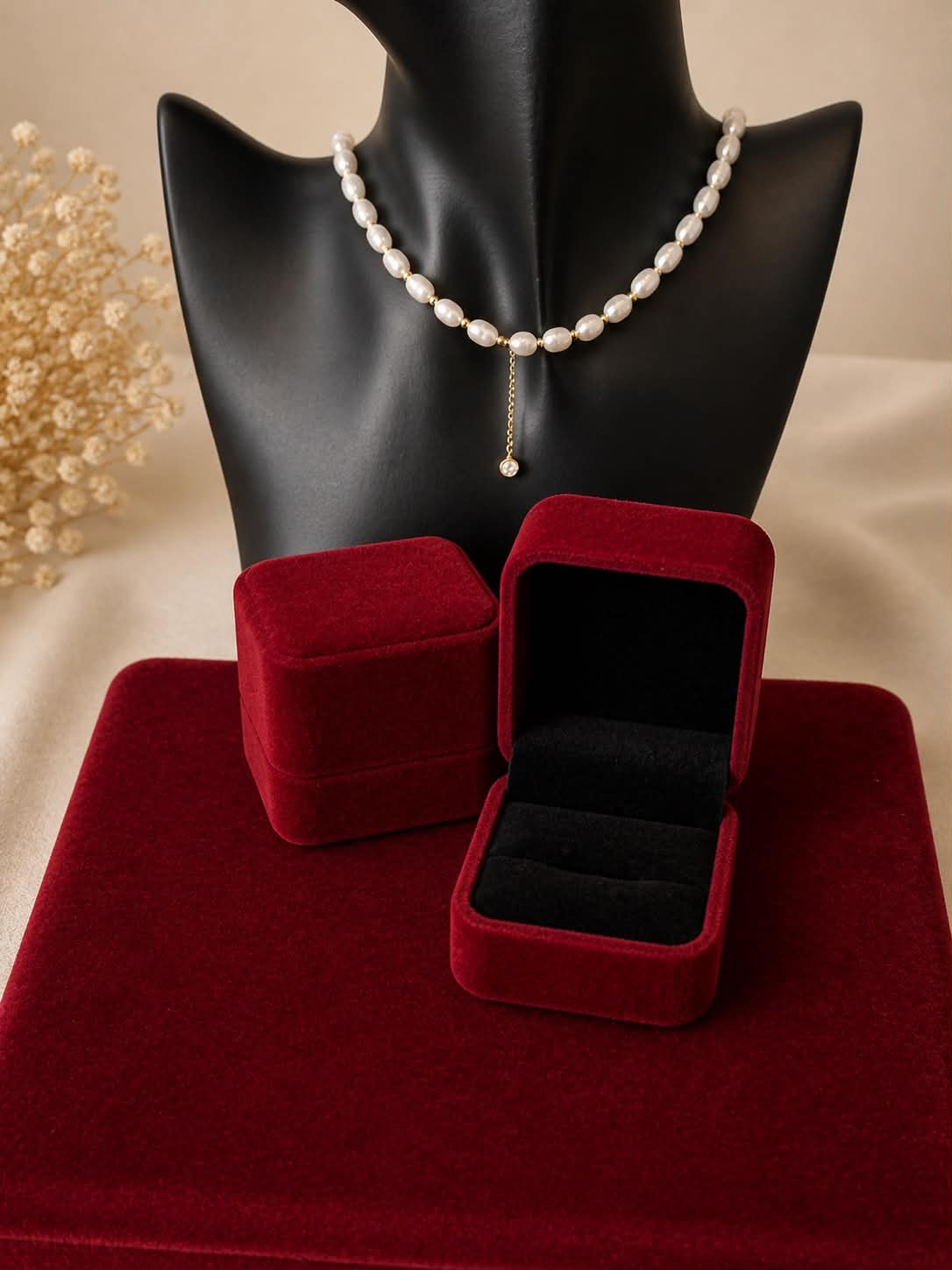 Velvet ring box