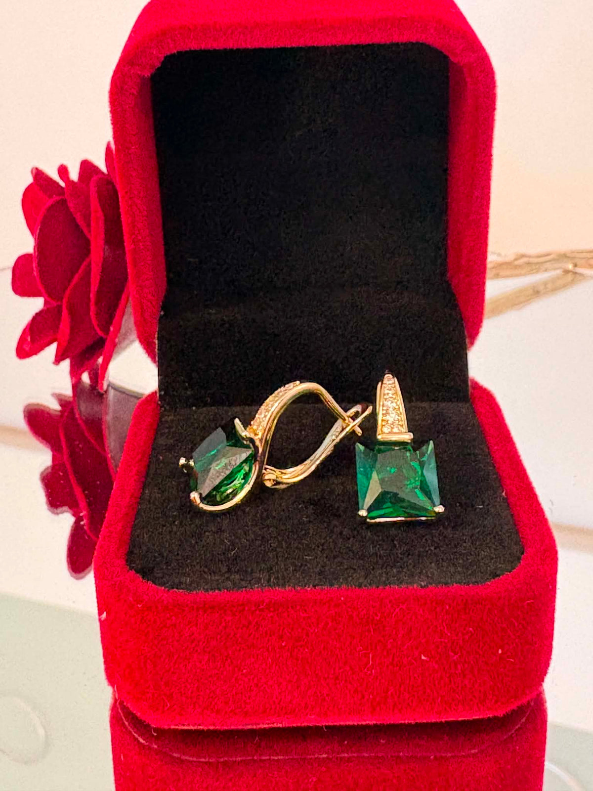 Emerald earrings